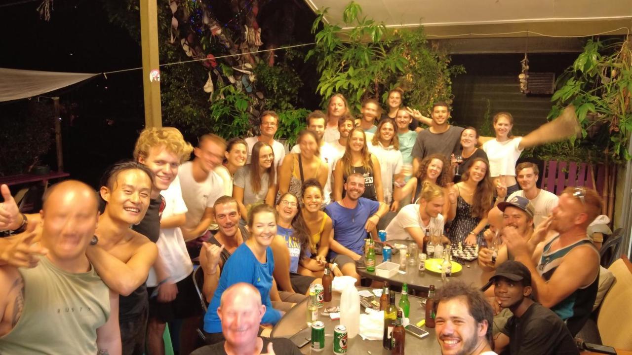 Хостел Backpackers By The Bay Ерлі-Біч Екстер'єр фото